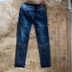EUC MISS ME GIRLS 10 ANKLE SKINNY EMBROIDERED JEANS